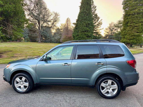 Used 2010 Subaru Forester 2.5X Limited image 9
