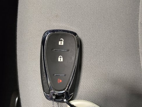 Used 2020 Chevrolet Equinox LS w/ LPO, Cargo Package image 32