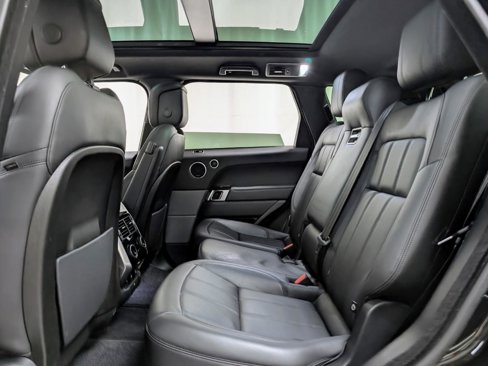 Used 2020 Land Rover Range Rover Sport HSE Dynamic image 18