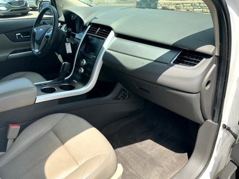 Used 2014 Ford Edge SEL w/ Equipment Group 205A image 9