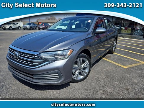 Used 2024 Volkswagen Jetta SE image 1