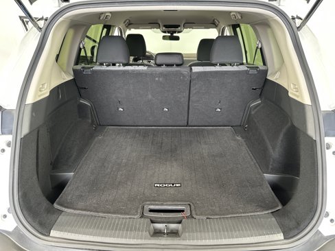 Used 2023 Nissan Rogue SV image 14