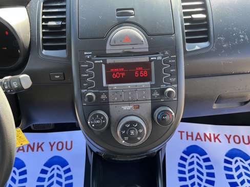Used 2010 Kia Soul + image 18