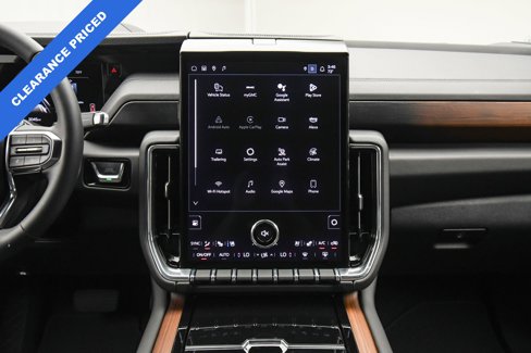 Used 2025 GMC Yukon Denali image 44