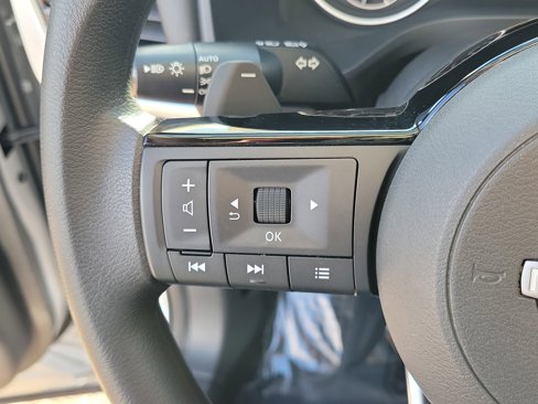 Certified 2022 Nissan Rogue SV image 29