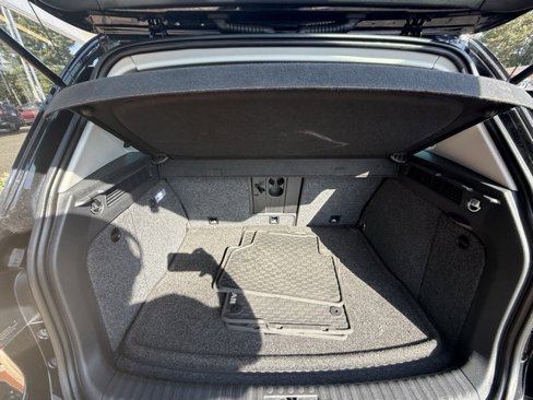 Used 2016 Volkswagen Tiguan SE image 19