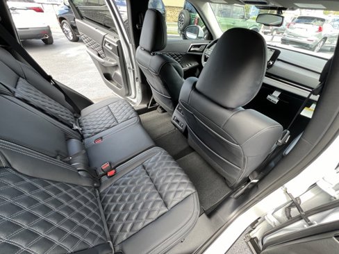 Used 2024 Mitsubishi Outlander SEL image 8
