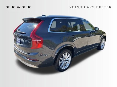 Used 2022 Volvo XC90 T5 Momentum w/ Climate Package image 7