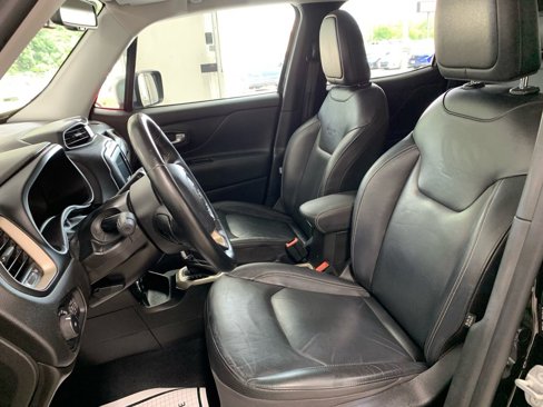 Used 2017 Jeep Renegade Limited image 16