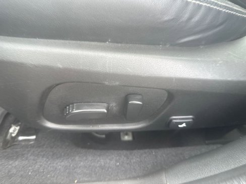 Used 2017 Subaru Forester 2.5i Limited image 11