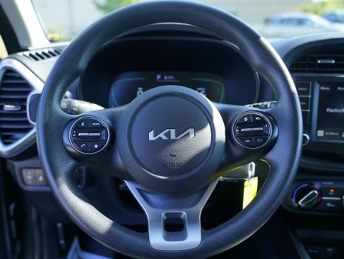 Used 2024 Kia Soul LX w/ Option Group 015 image 12