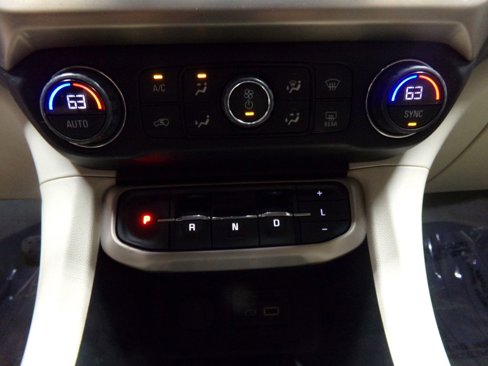 Used 2021 GMC Acadia Denali w/ Denali Technology Package image 22
