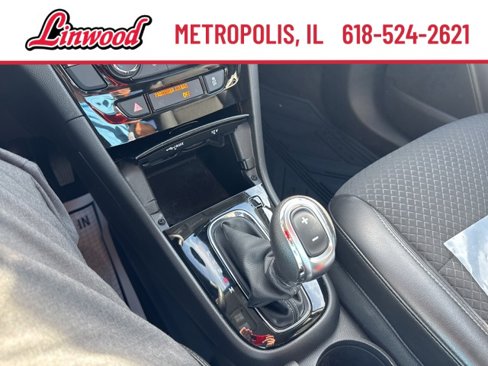 Used 2022 Buick Encore Preferred w/ Safety Package image 8