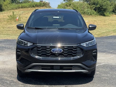 New 2025 Ford Escape ST-Line image 4
