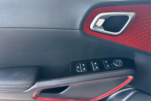 Used 2023 Kia Soul GT-Line image 14