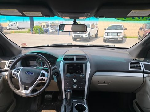 Used 2014 Ford Explorer XLT w/ Equipment Group 202A image 16