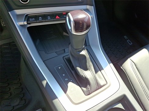 New 2025 Audi Q3 2.0T Premium image 7