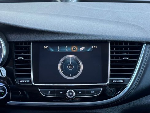 Used 2020 Buick Encore Preferred image 18