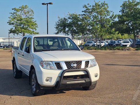 Used 2020 Nissan Frontier SV image 4