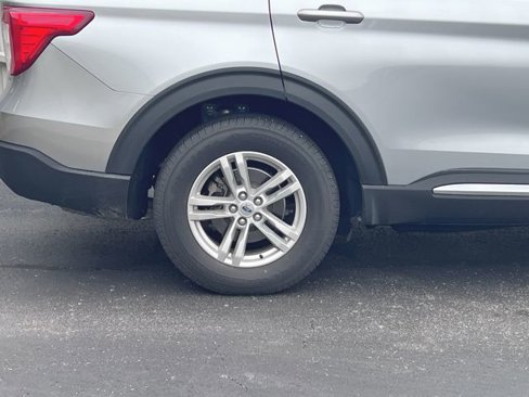 Certified 2022 Ford Explorer XLT w/ Class IV Trailer Tow Package image 20