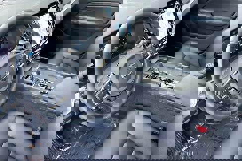 Certified 2025 Volvo S60 B5 Core image 14
