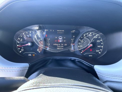 Used 2023 Jeep Compass Limited image 15