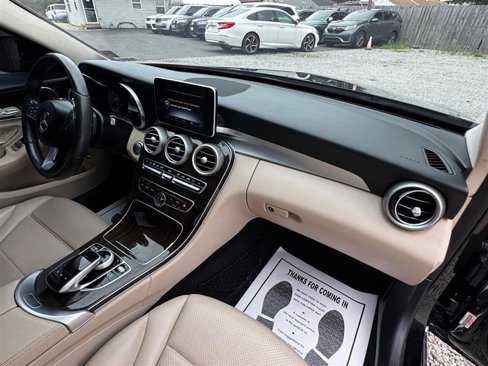 Used 2015 Mercedes-Benz C 300 Sedan image 31