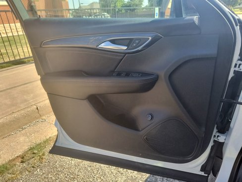Used 2023 Buick Envision Preferred image 19