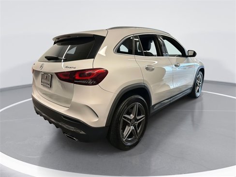 Used 2022 Mercedes-Benz GLA 250 4MATIC image 2