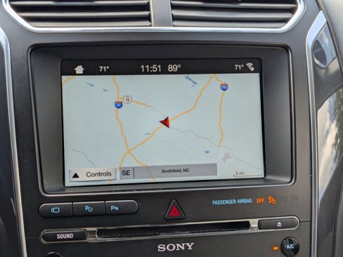 Used 2018 Ford Explorer Platinum image 23