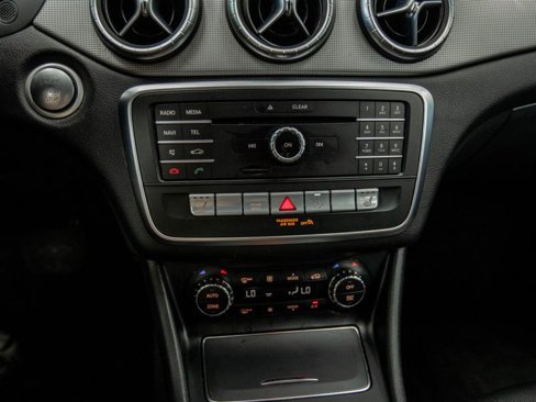 Used 2018 Mercedes-Benz CLA 250 image 21