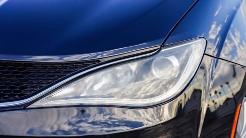 Used 2018 Chrysler Pacifica Touring-L image 5