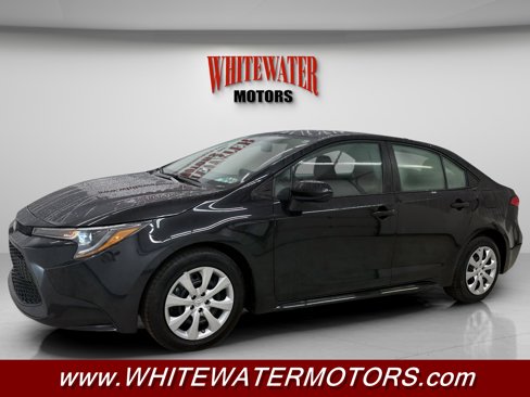 Used 2021 Toyota Corolla LE image 1