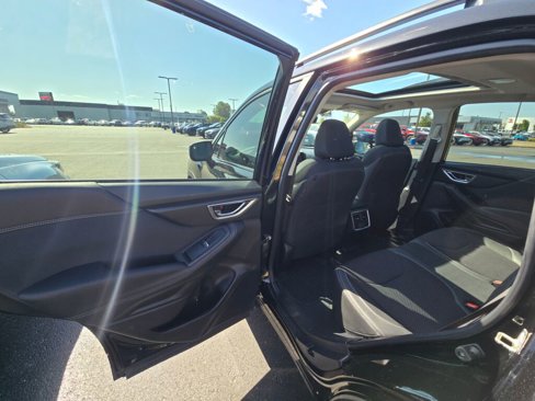 Used 2020 Subaru Forester Premium image 12