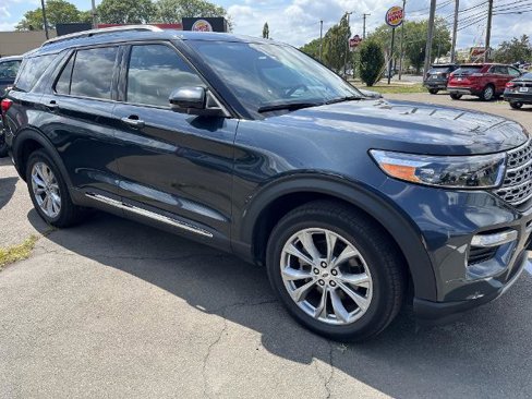 Certified 2023 Ford Explorer Limited w/ Limited Technology Package image 4