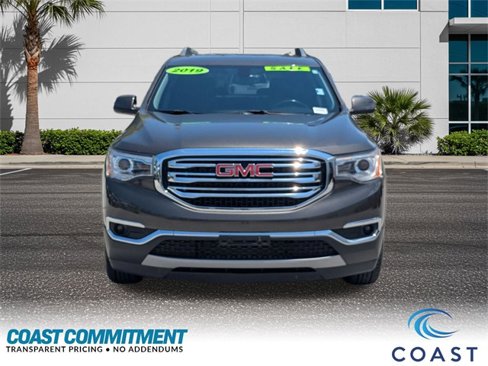 Used 2019 GMC Acadia SLT image 2