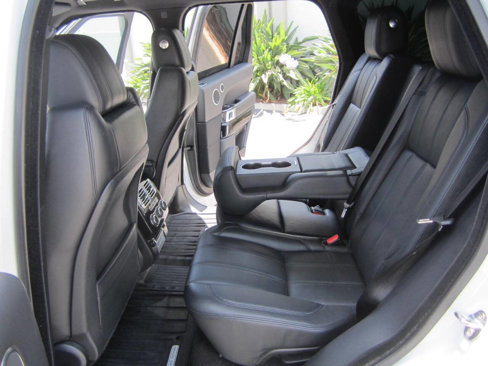 Used 2017 Land Rover Range Rover HSE image 17