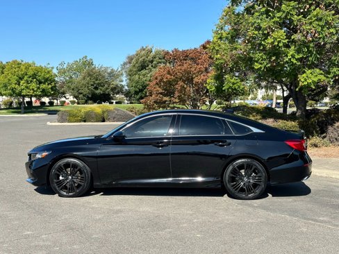 Used 2022 Honda Accord Sport image 2