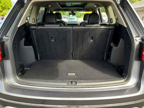 Used 2018 Volkswagen Atlas SEL Premium image 16