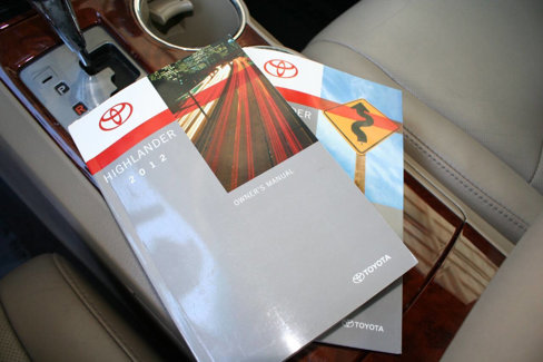 Used 2012 Toyota Highlander Limited image 21