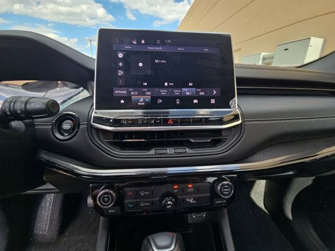Used 2023 Jeep Compass Altitude image 22