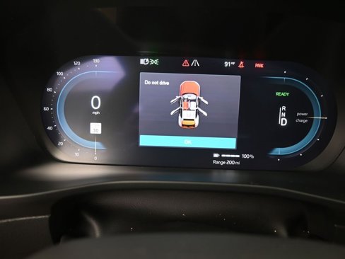 Certified 2023 Volvo XC40 Recharge Ultimate image 20