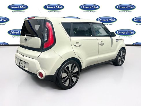 Used 2016 Kia Soul ! w/ Premium Package image 8