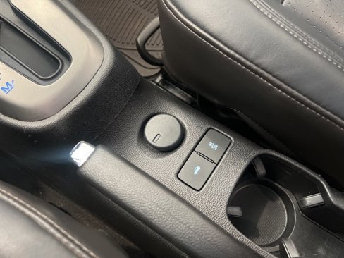 Used 2015 Chevrolet Sonic LTZ image 22