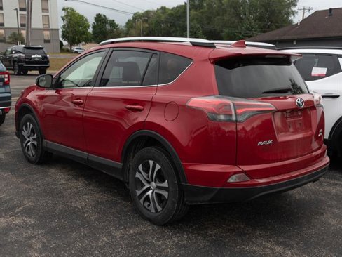 Used 2016 Toyota RAV4 LE image 4