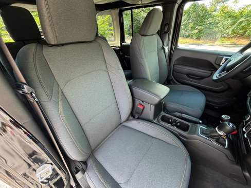 New 2025 Jeep Wrangler Sport S image 27