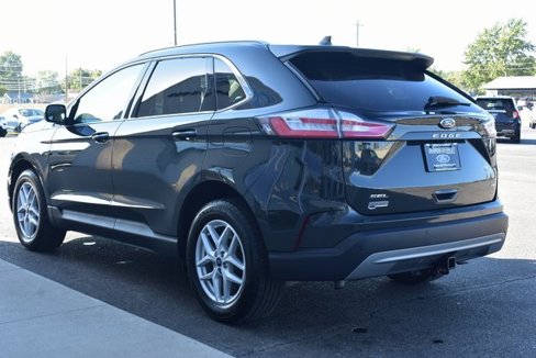 Used 2022 Ford Edge SEL w/ Convenience Package image 10