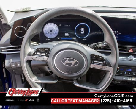 Used 2024 Hyundai Elantra SEL image 7