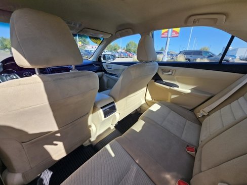 Used 2017 Toyota Camry LE image 11