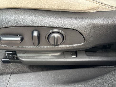 Used 2020 Buick Encore GX Select image 24
